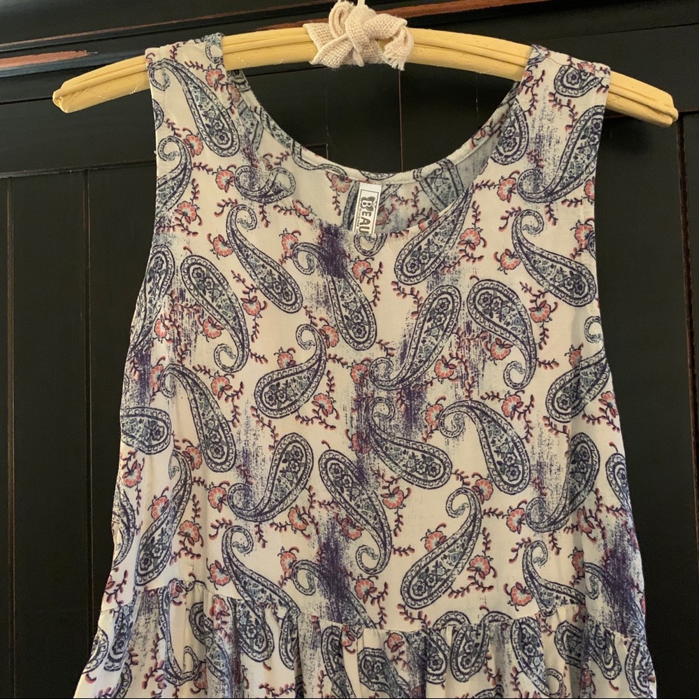 🌺 Sleeveless paisley print tie back dress 🌺
